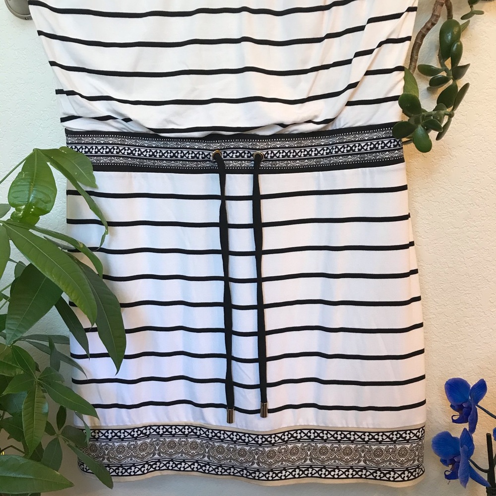 **White House Black Market** Strapless. Large!